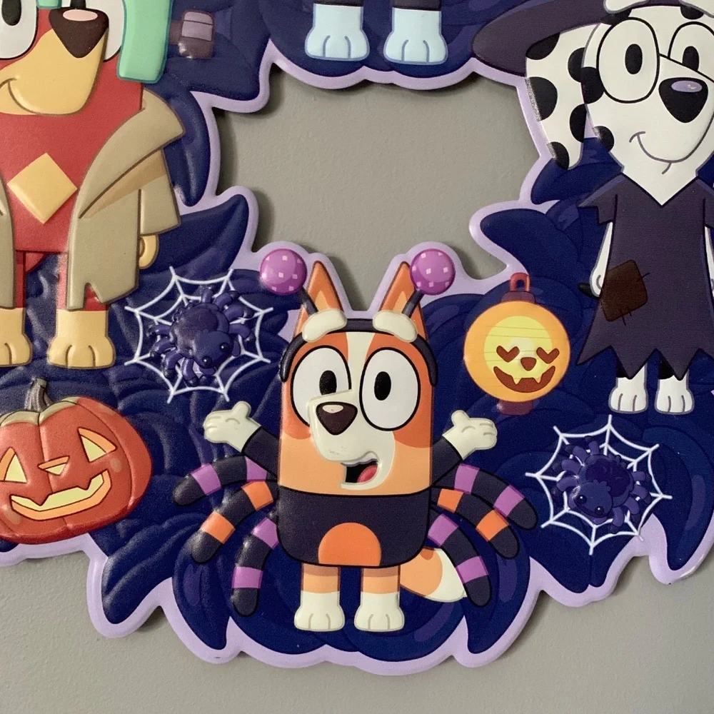 NWT. BLUEY 15” Halloween Metal Wreath